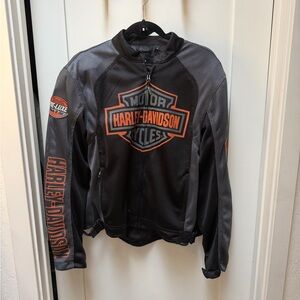 Harley-Davidson Mesh Riding with built in protection pads. Size Medium